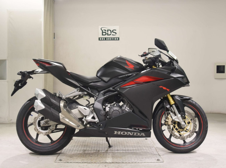 Мотоцикл Honda CBR250RR з пробігом 30140 km