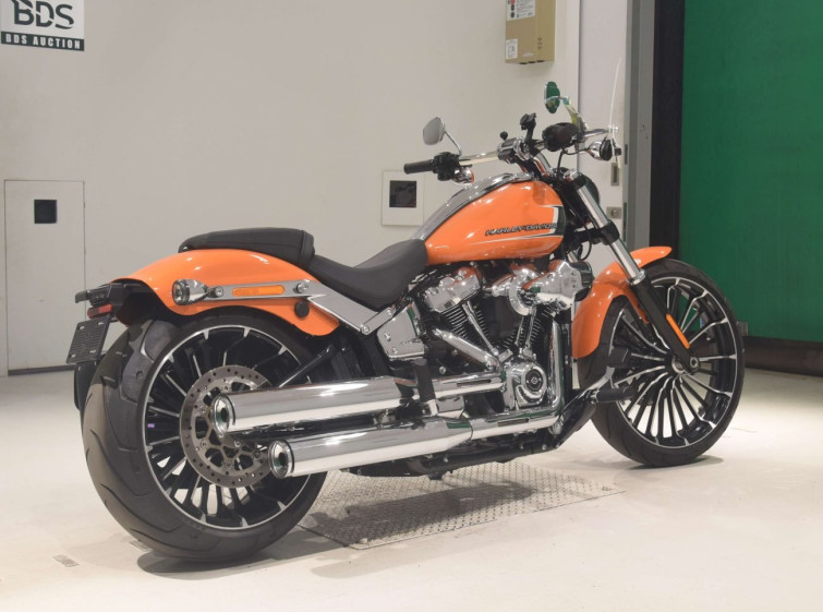 Мотоцикл HD FXBR1920 з пробігом 977 km