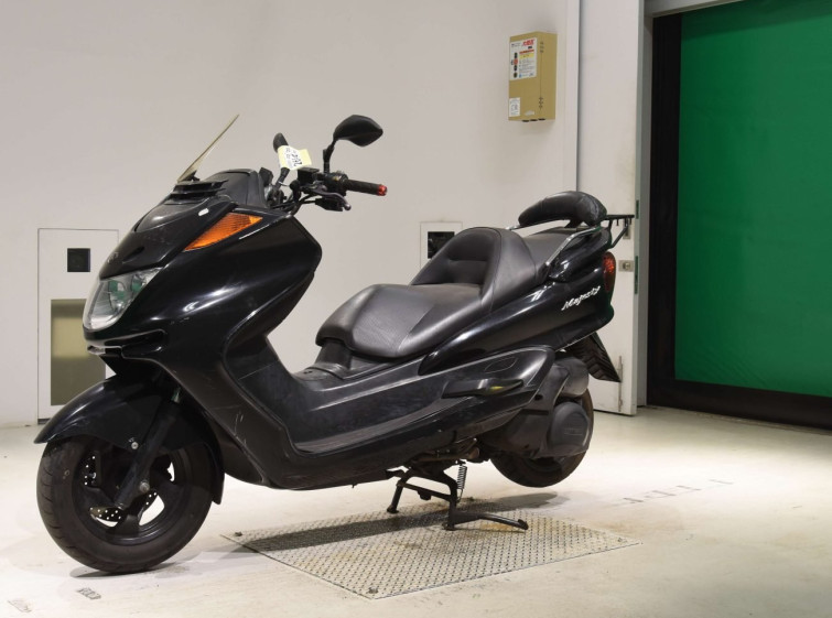Мотоцикл Yamaha MAJESTY 250C з пробігом 32640 km