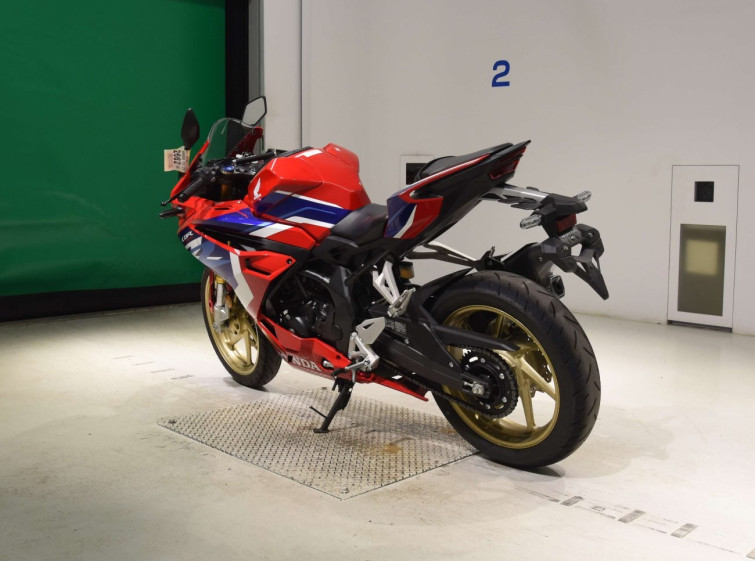 Мотоцикл Honda CBR250RR з пробігом 6395 km
