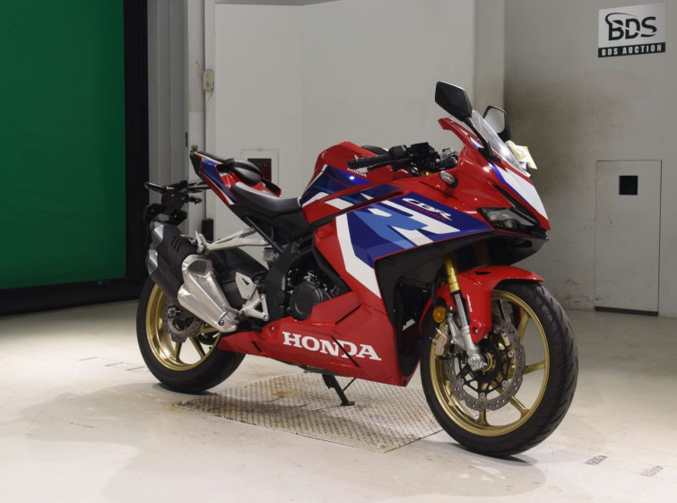 Мотоцикл Honda CBR250RR з пробігом 6395 km