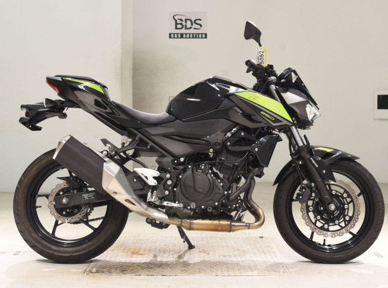 Мотоцикл Kawasaki Z250 з пробігом 1330 km