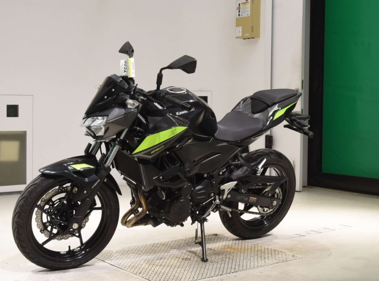 Мотоцикл Kawasaki Z250 з пробігом 1330 km