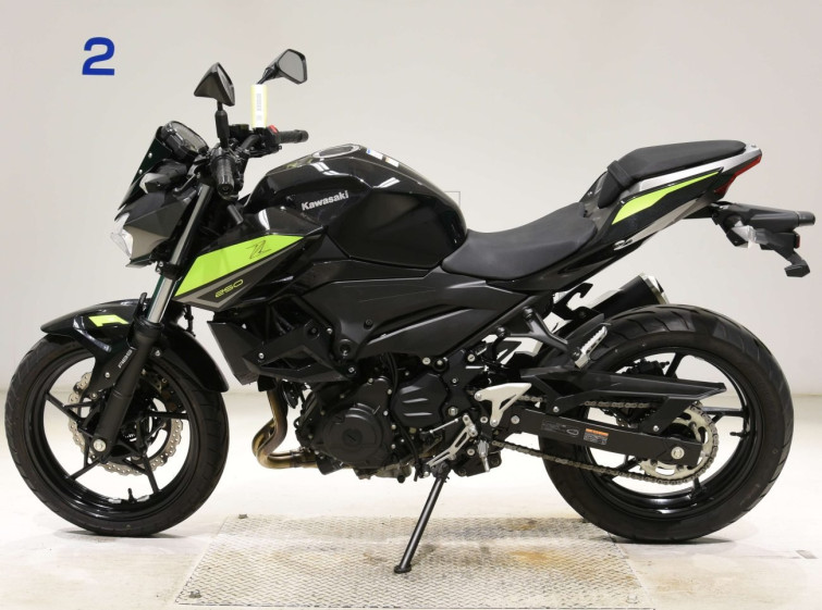Мотоцикл Kawasaki Z250 з пробігом 1330 km