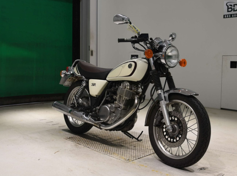 Мотоцикл Yamaha SR400 з пробігом 7799 km