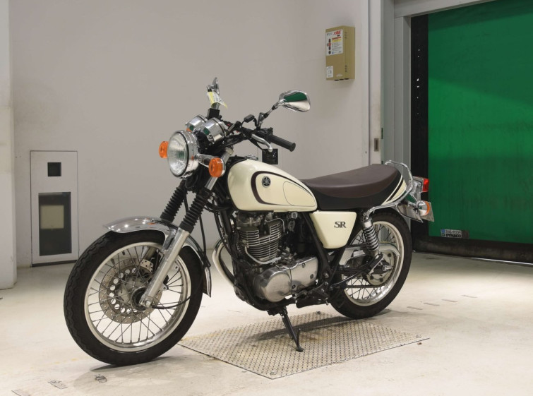 Мотоцикл Yamaha SR400 з пробігом 7799 km