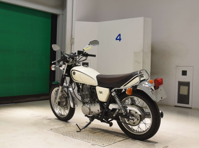 Мотоцикл Yamaha SR400 з пробігом 7799 km