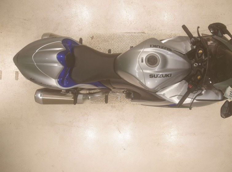 Мотоцикл Suzuki GSX1300R HAYABUSA з пробігом 1414 km