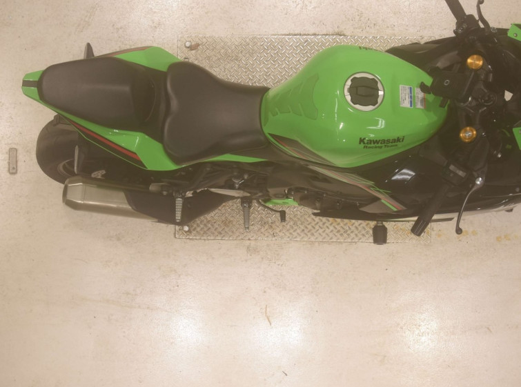 Мотоцикл Kawasaki ZX-4RR с пробегом 15623 km