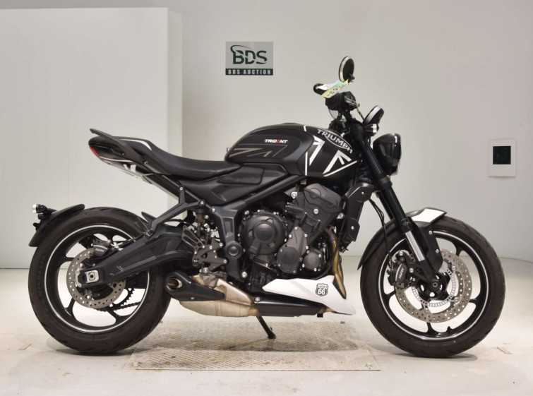 Мотоцикл Triumph TRIDENT660 з пробігом 7638 km