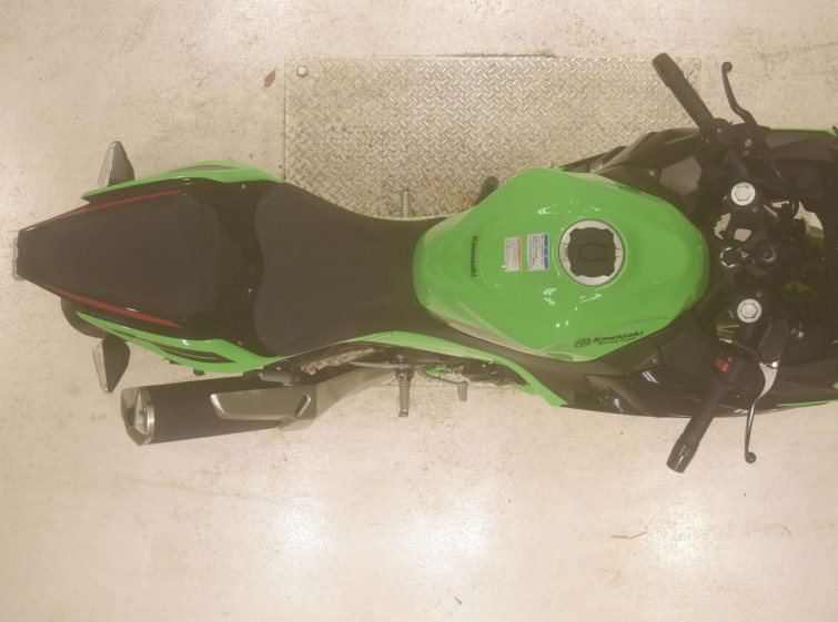 Мотоцикл Kawasaki NINJA400 с пробегом 2812 km