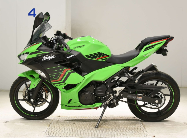 Мотоцикл Kawasaki NINJA400 с пробегом 2812 km