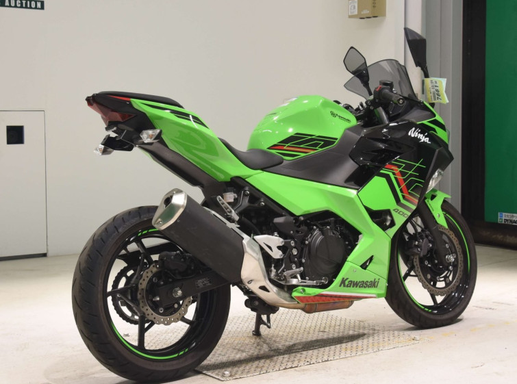Мотоцикл Kawasaki NINJA400 с пробегом 2812 km