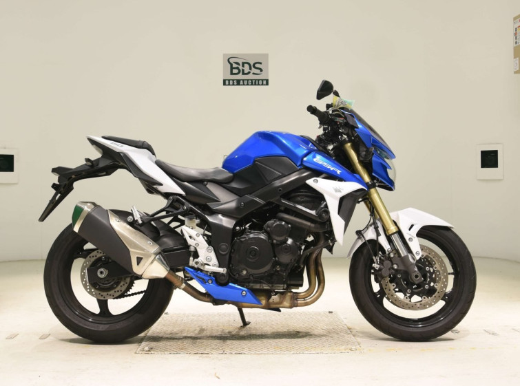Мотоцикл Suzuki GSR750 с пробегом 12523 km