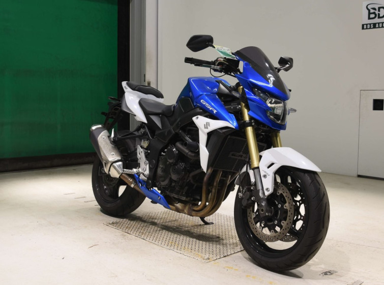 Мотоцикл Suzuki GSR750 с пробегом 12523 km