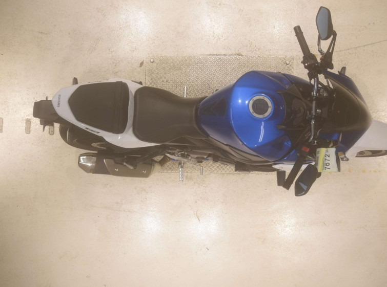 Мотоцикл Suzuki GSR750 с пробегом 12523 km