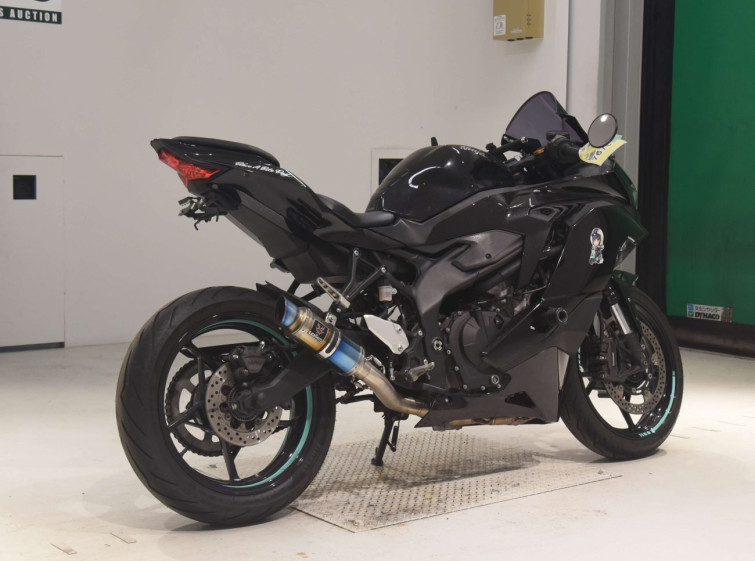 Мотоцикл Kawasaki NINJA ZX-25R з пробігом 18692 km