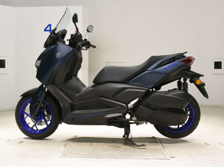 Мотоцикл Yamaha X-MAX250 с пробегом 8929 km