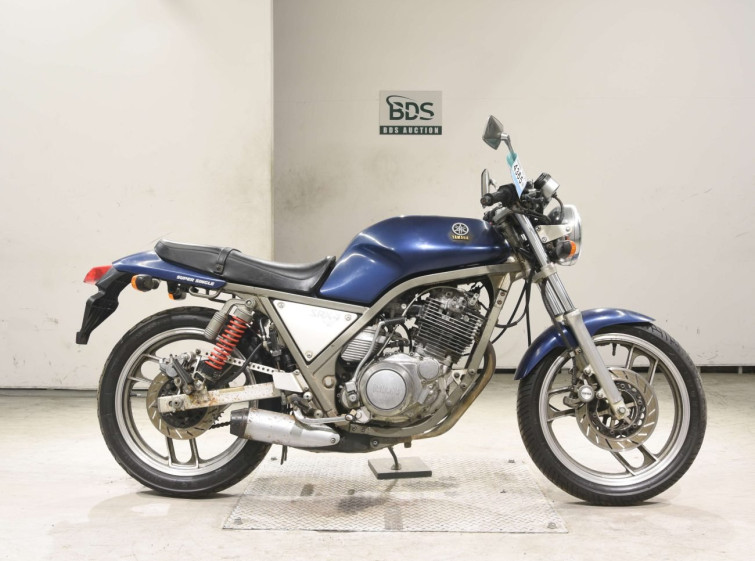 Мотоцикл Yamaha SRX400 з пробігом 32615 km