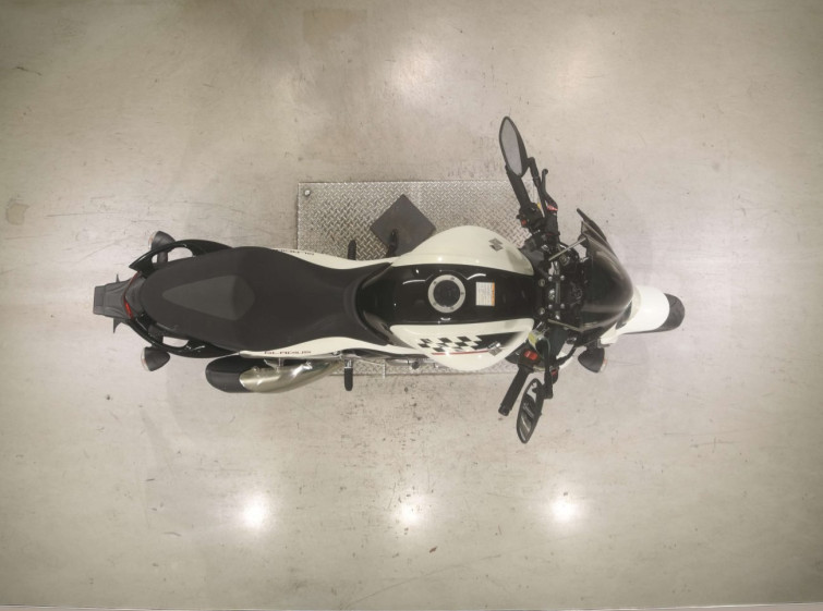 Мотоцикл Suzuki GLADIUS SFV400 с пробегом 32472 km