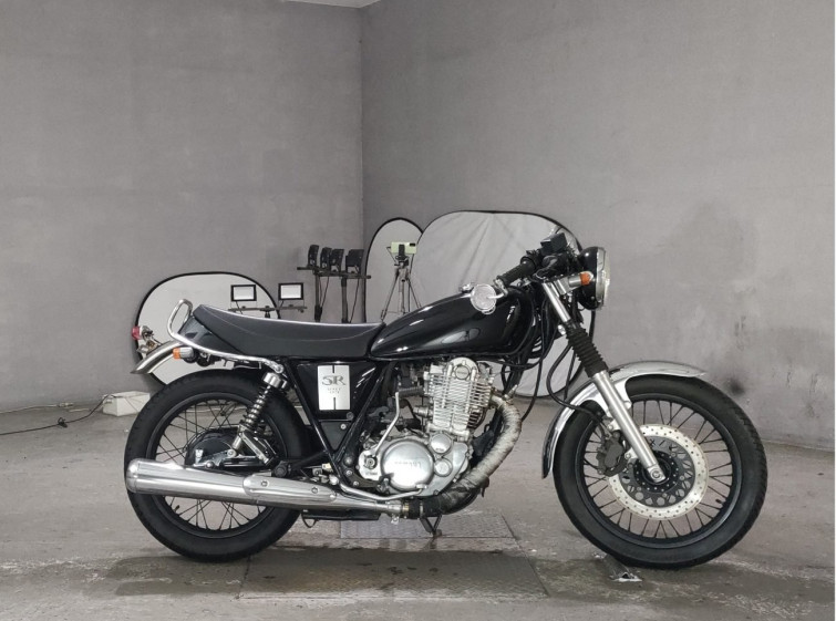 Мотоцикл Yamaha SR400 з пробігом 9557 km