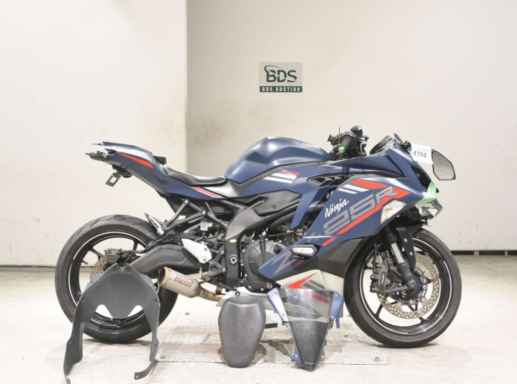 Мотоцикл Kawasaki NINJA ZX-25R с пробегом 41820 km