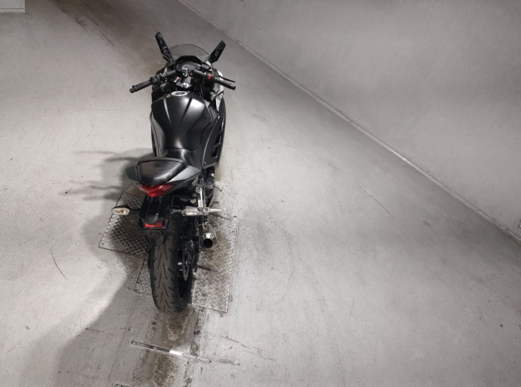 Мотоцикл Kawasaki NINJA250 з пробігом 18231 km