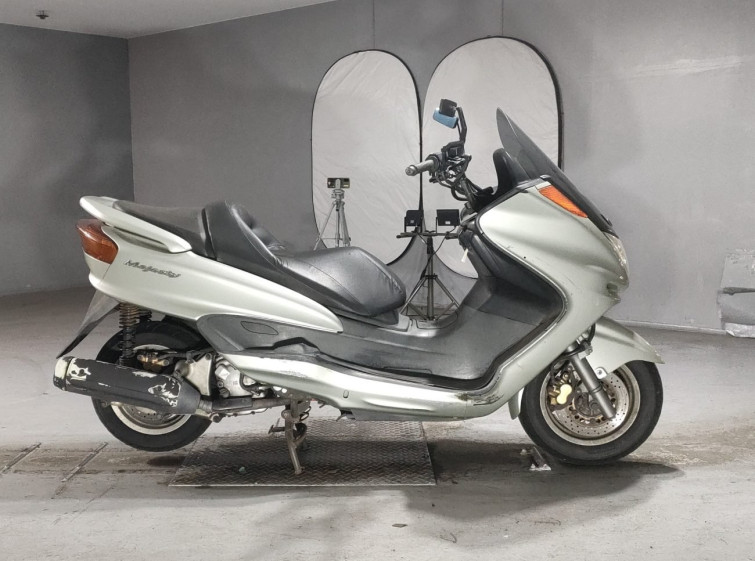 Мотоцикл Yamaha MAJESTY 250 с пробегом 45682 km