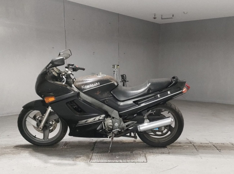 Мотоцикл Kawasaki ZZ-R250 с пробегом 23613 km