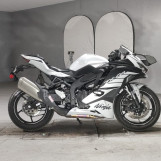 Мотоцикл Kawasaki NINJA ZX-4R SE с пробегом 6235 km