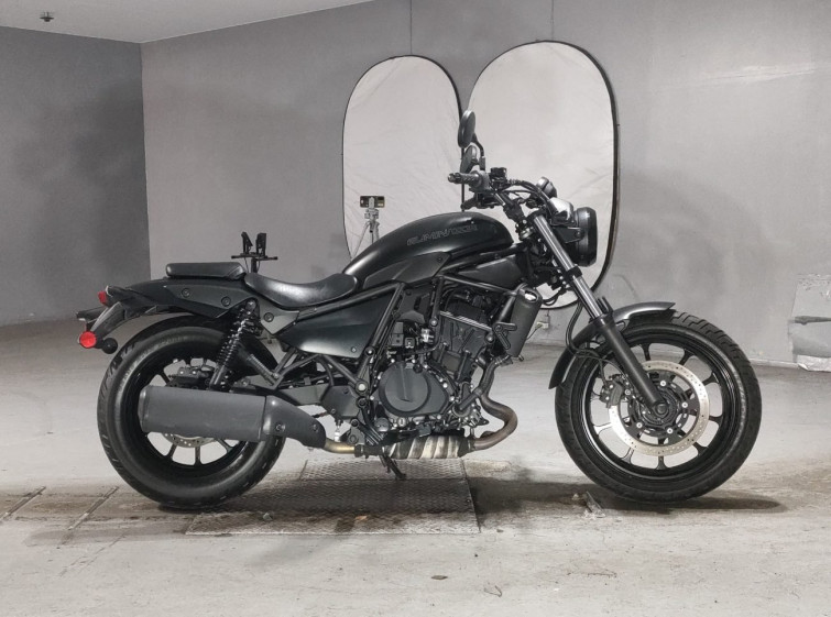 Мотоцикл Kawasaki ELIMINATOR 400 с пробегом 5245 km