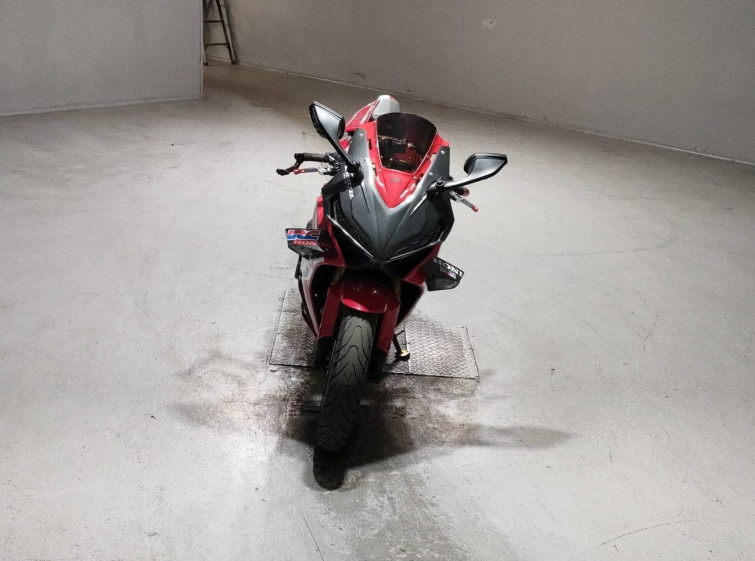 Мотоцикл Honda CB650R с пробегом 22240 km