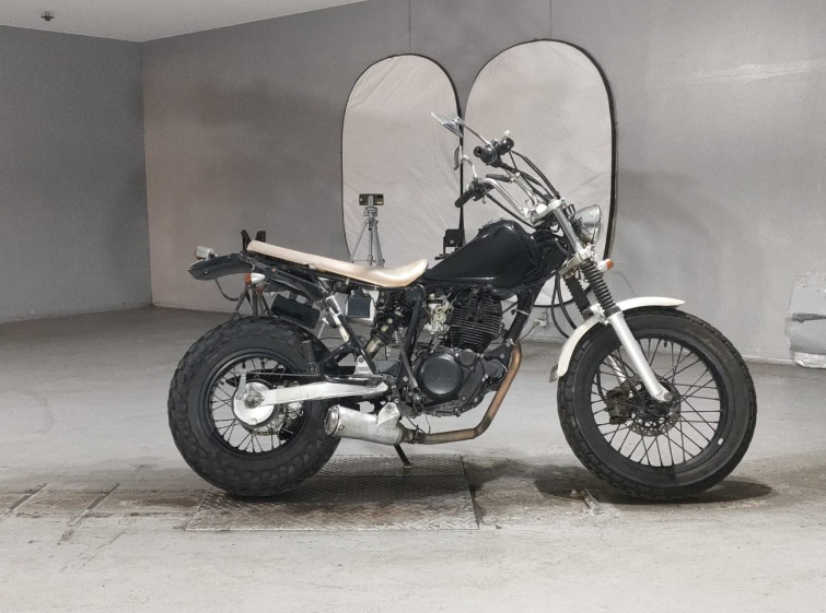 Мотоцикл Yamaha TW200 с пробегом 25073 km