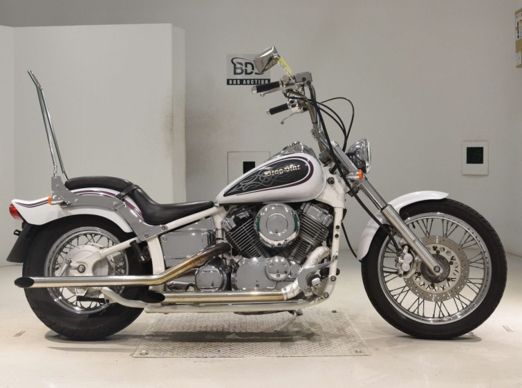 Мотоцикл Yamaha DRAGSTAR XVS400 с пробегом 10805 km
