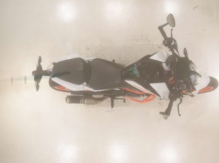 Мотоцикл KTM 390 DUKE з пробігом 10334 km