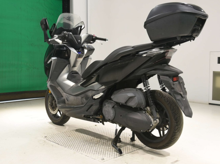 Мотоцикл Honda FORZA с пробегом 33156 km