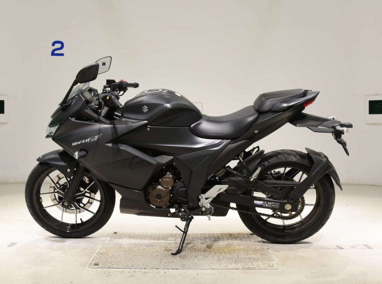 Мотоцикл Suzuki GIXXER250SF с пробегом 3056 km