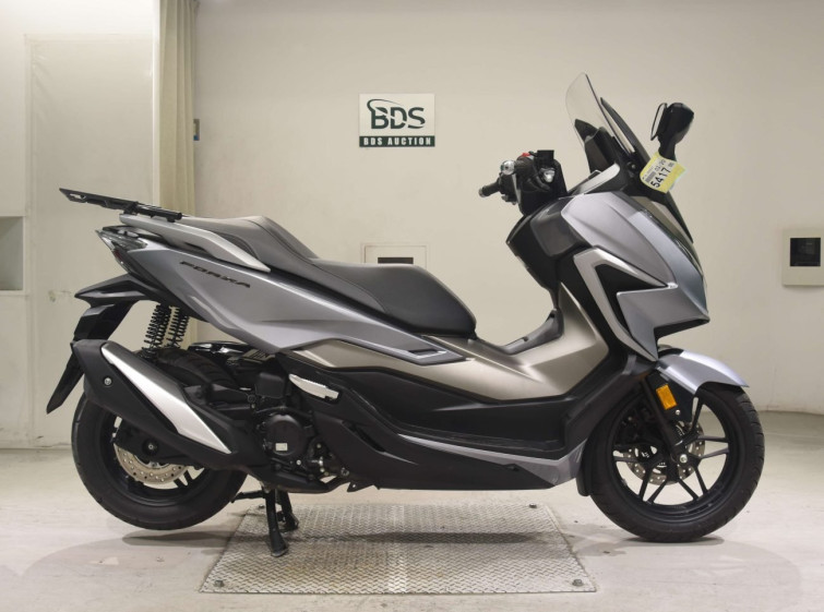 Мотоцикл Honda FORZA з пробігом 1494 km