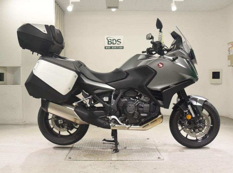 Мотоцикл Honda NT1100 з пробігом 7787 km
