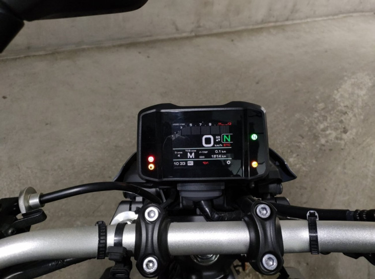 Мотоцикл Yamaha MT-09 з пробігом 1214 km