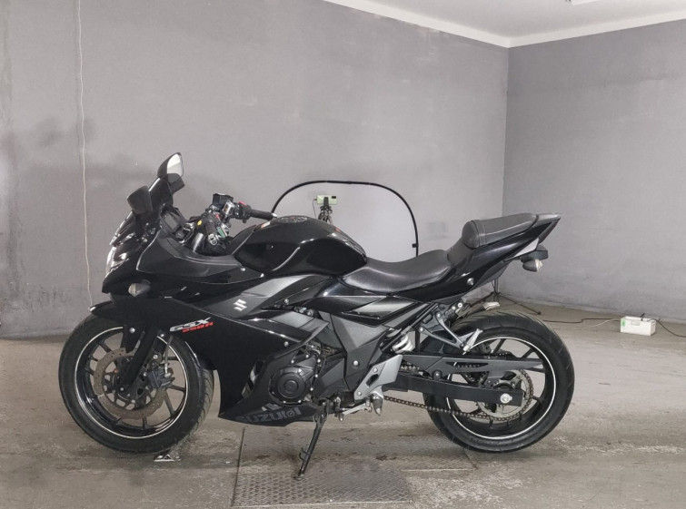 Мотоцикл Suzuki GSX250R з пробігом 26141 km