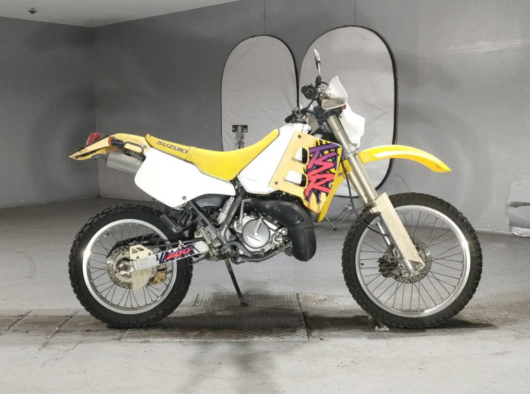 Мотоцикл Suzuki TS200R з пробігом 6495 km
