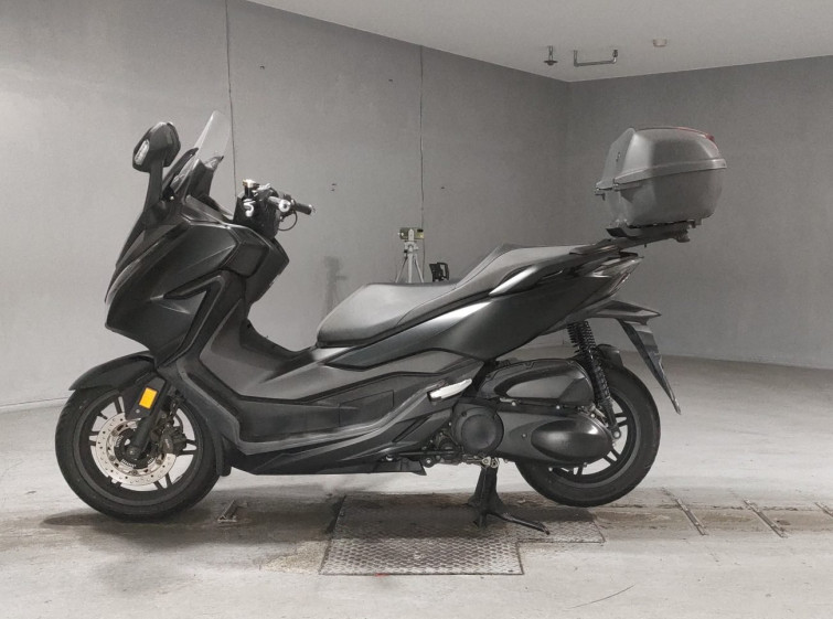 Мотоцикл Honda FORZA с пробегом 27966 km