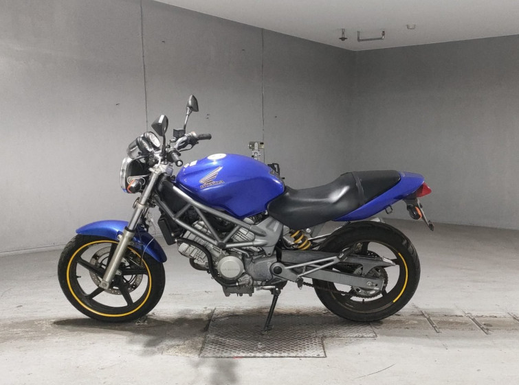 Мотоцикл Honda VTR250 с пробегом 54029 km