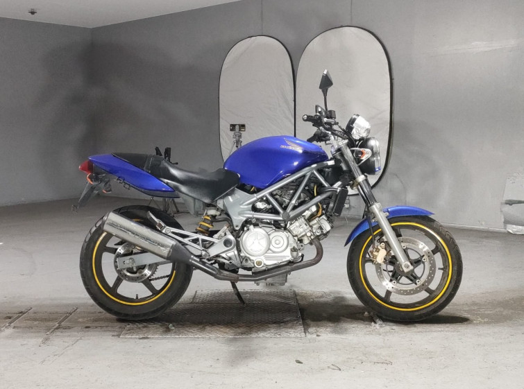 Мотоцикл Honda VTR250 с пробегом 54029 km