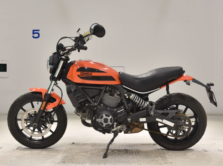 Мотоцикл Ducati SCRAMBLER SIXTY2 с пробегом 3617 km