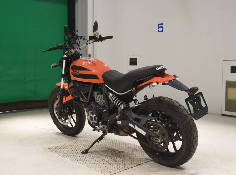 Мотоцикл Ducati SCRAMBLER SIXTY2 с пробегом 3617 km