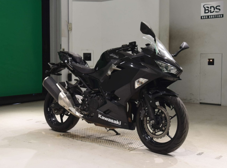 Мотоцикл Kawasaki NINJA400 с пробегом 21403 km