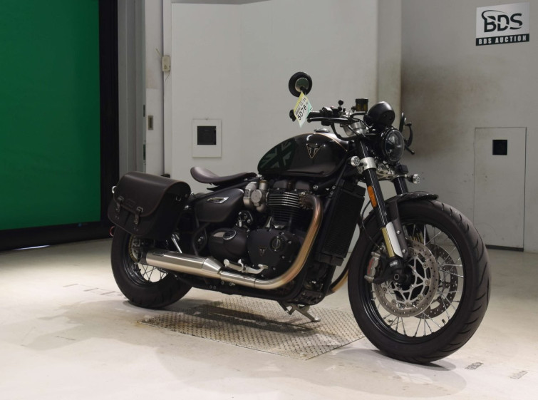 Мотоцикл Triumph BONNEVILLE BOBBER з пробігом 4341 km