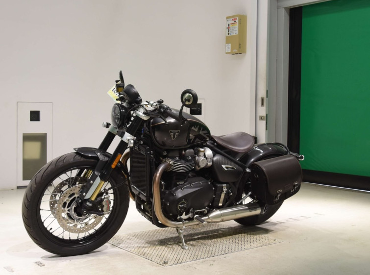 Мотоцикл Triumph BONNEVILLE BOBBER з пробігом 4341 km